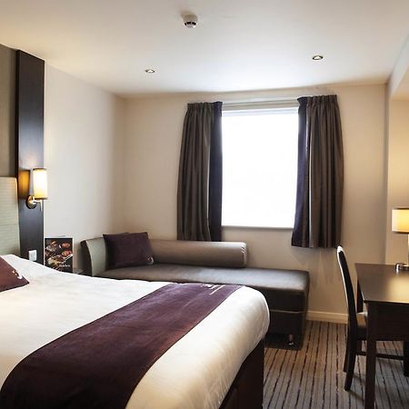 Premier Inn Dundee Centre ภายนอก รูปภาพ