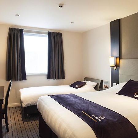 Premier Inn Dundee Centre ภายนอก รูปภาพ