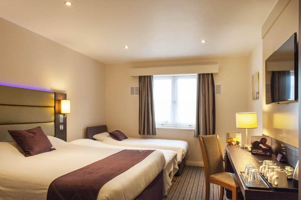 Premier Inn Dundee Centre ภายนอก รูปภาพ