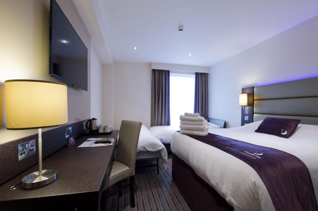 Premier Inn Dundee Centre ภายนอก รูปภาพ